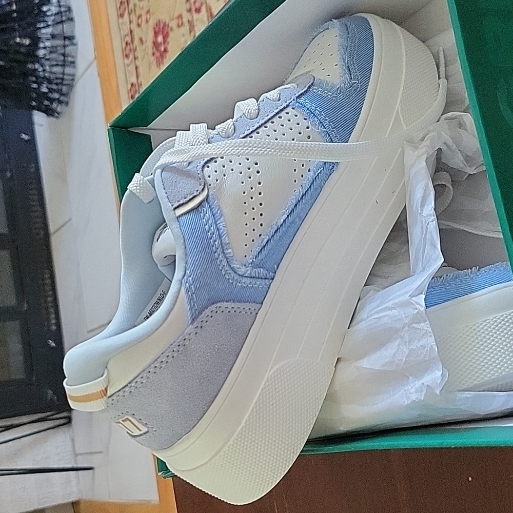 Le Tigre Platform Sneakers